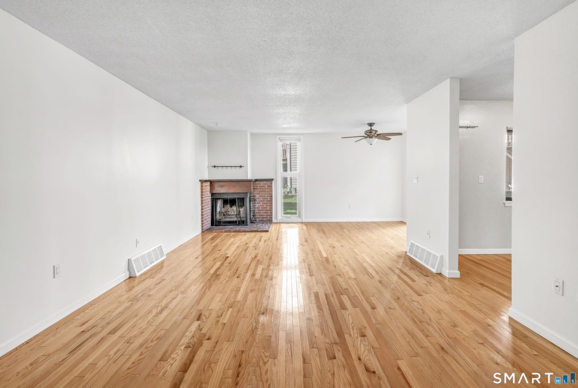 16 Monticello Drive, Unit 16, Branford — listing photo 7