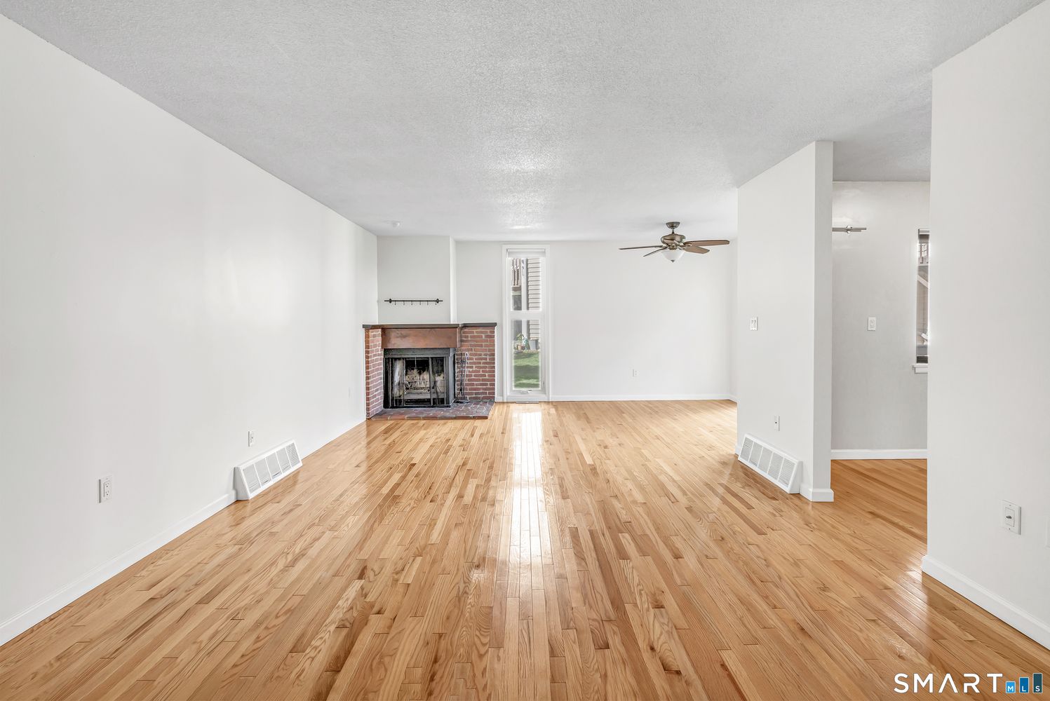 16 Monticello Drive, Unit 16, Branford — listing photo 7
