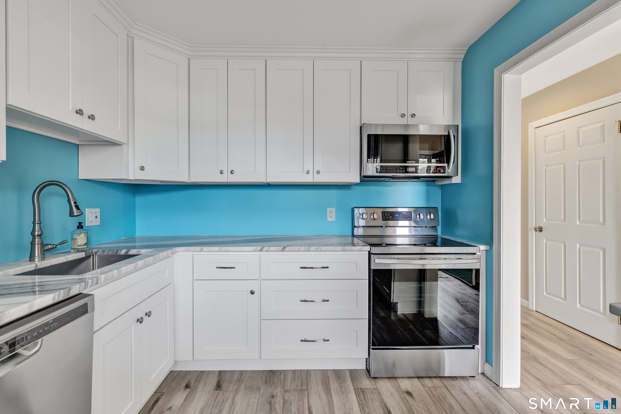 31 Salem Walk, Unit 31, Milford — listing photo 6