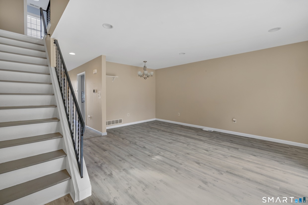 31 Salem Walk, Unit 31, Milford — listing photo 8