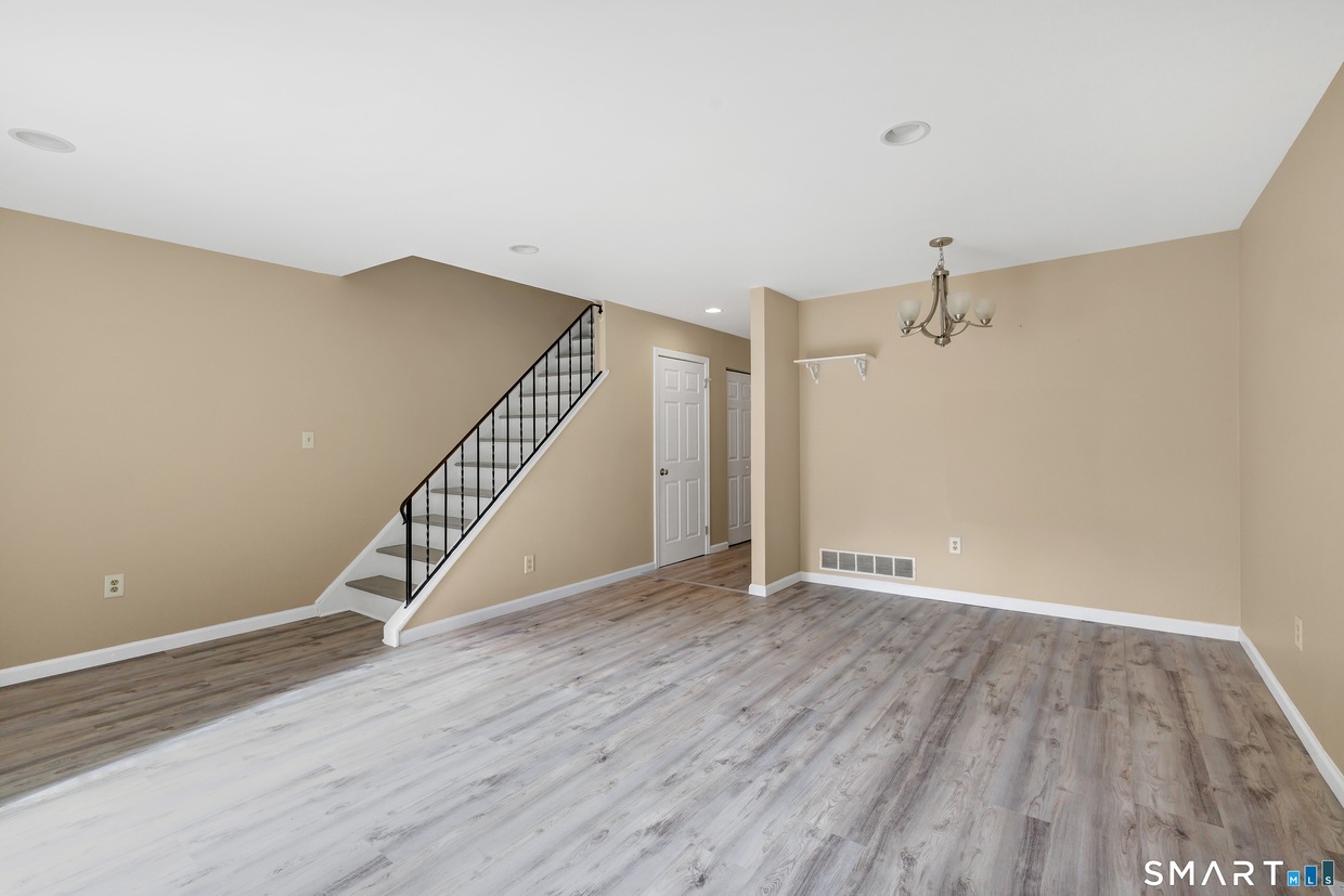 31 Salem Walk, Unit 31, Milford — listing photo 10