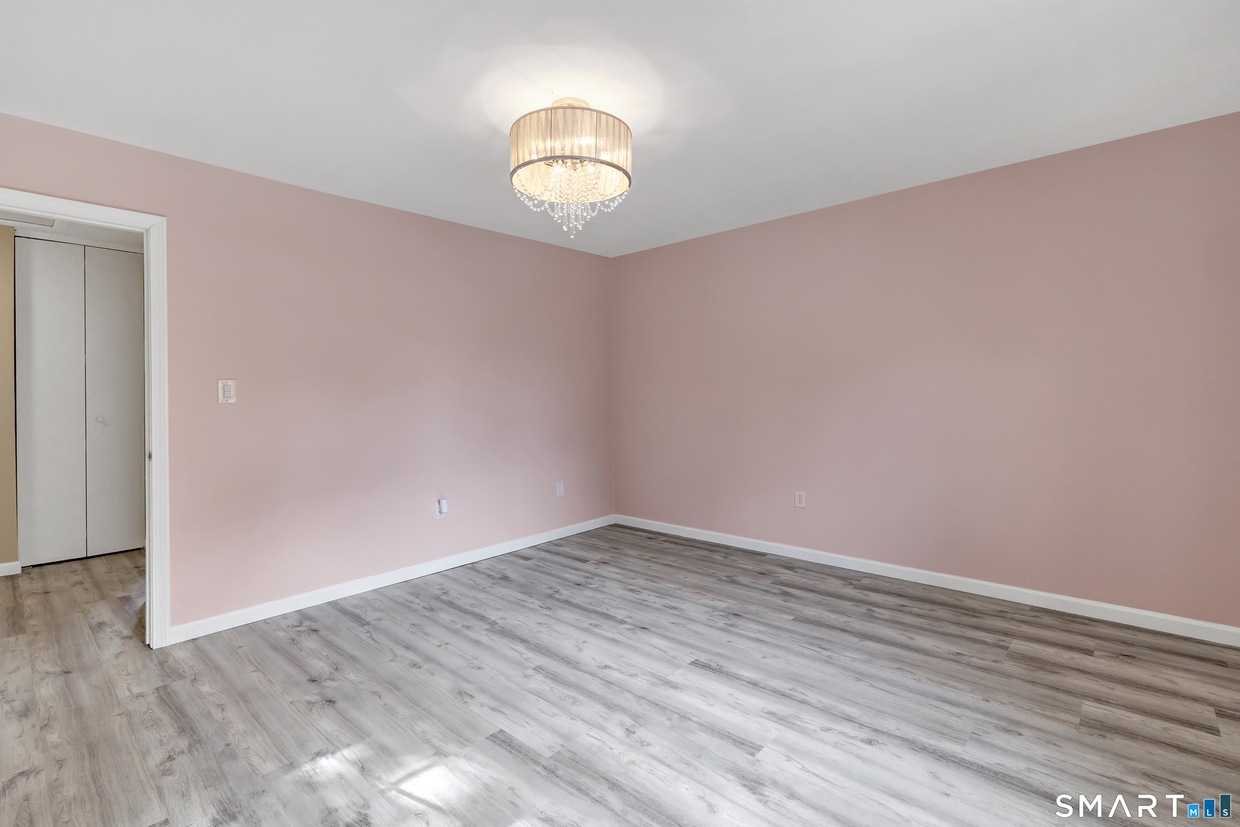 31 Salem Walk, Unit 31, Milford — listing photo 16