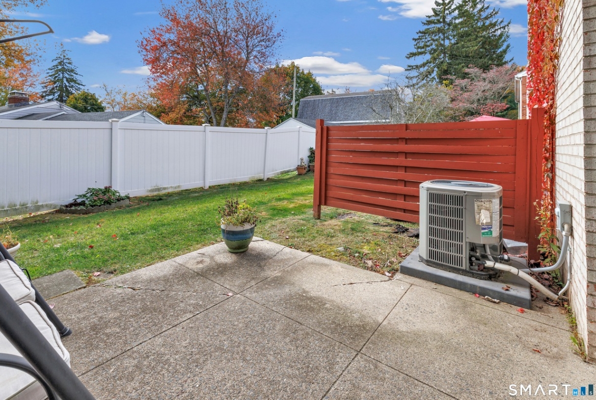 31 Salem Walk, Unit 31, Milford — listing photo 32